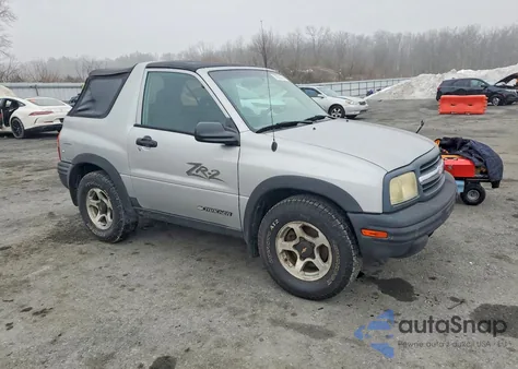 2002 Chevrolet Tracker Zr2 z USA, uszkodzony, nr VIN 2CNBJ78C626909802